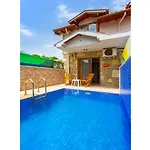 Villa Bercu Paradise *