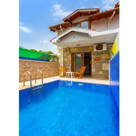 Villa Bercu Paradise *